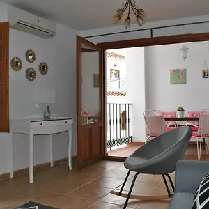 https://casa-la-plaza-frigiliana.es-andalucia.com